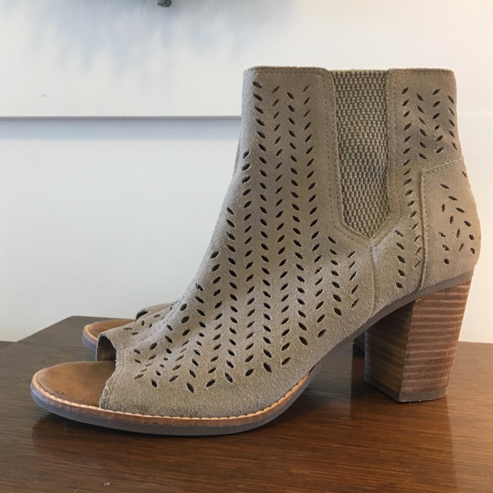 Toms open toe booties